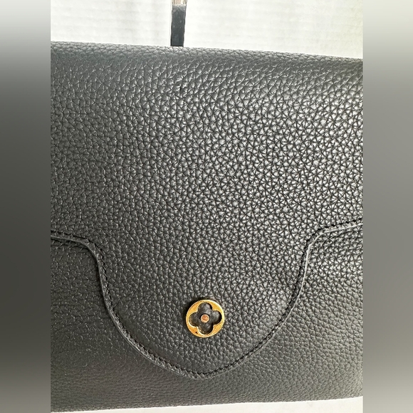 Authentic Louis Vuitton Capucines GM black Noir Tote Bag - Picture 4 of 12